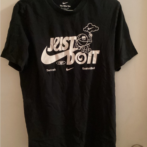 Nike Black Short Sleeve Tee Basketball Just Do It Size Medium - Picture 1 of 4